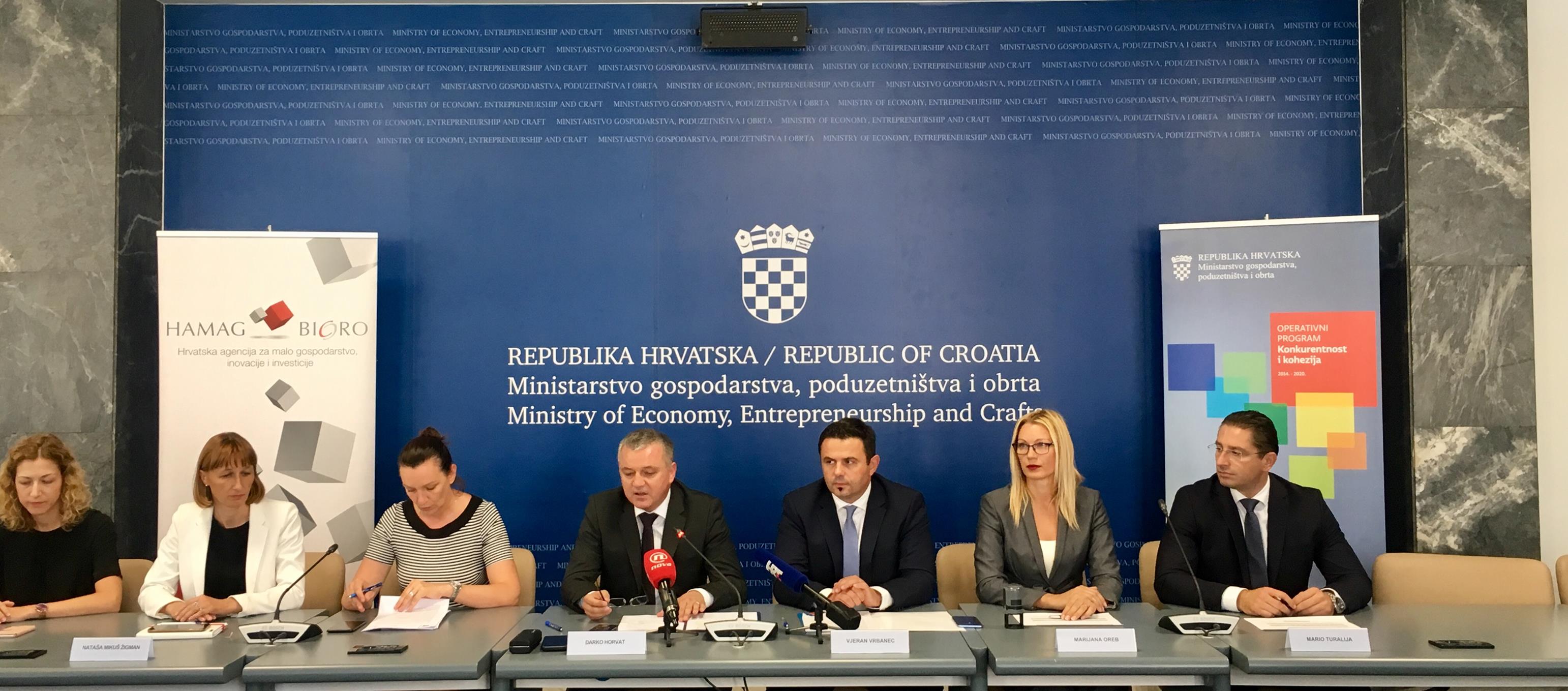 41442467_1895670363824716_2301356821383741440_o